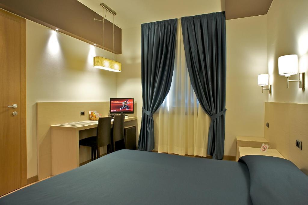 Sam Hotel Monfalcone Pokój zdjęcie