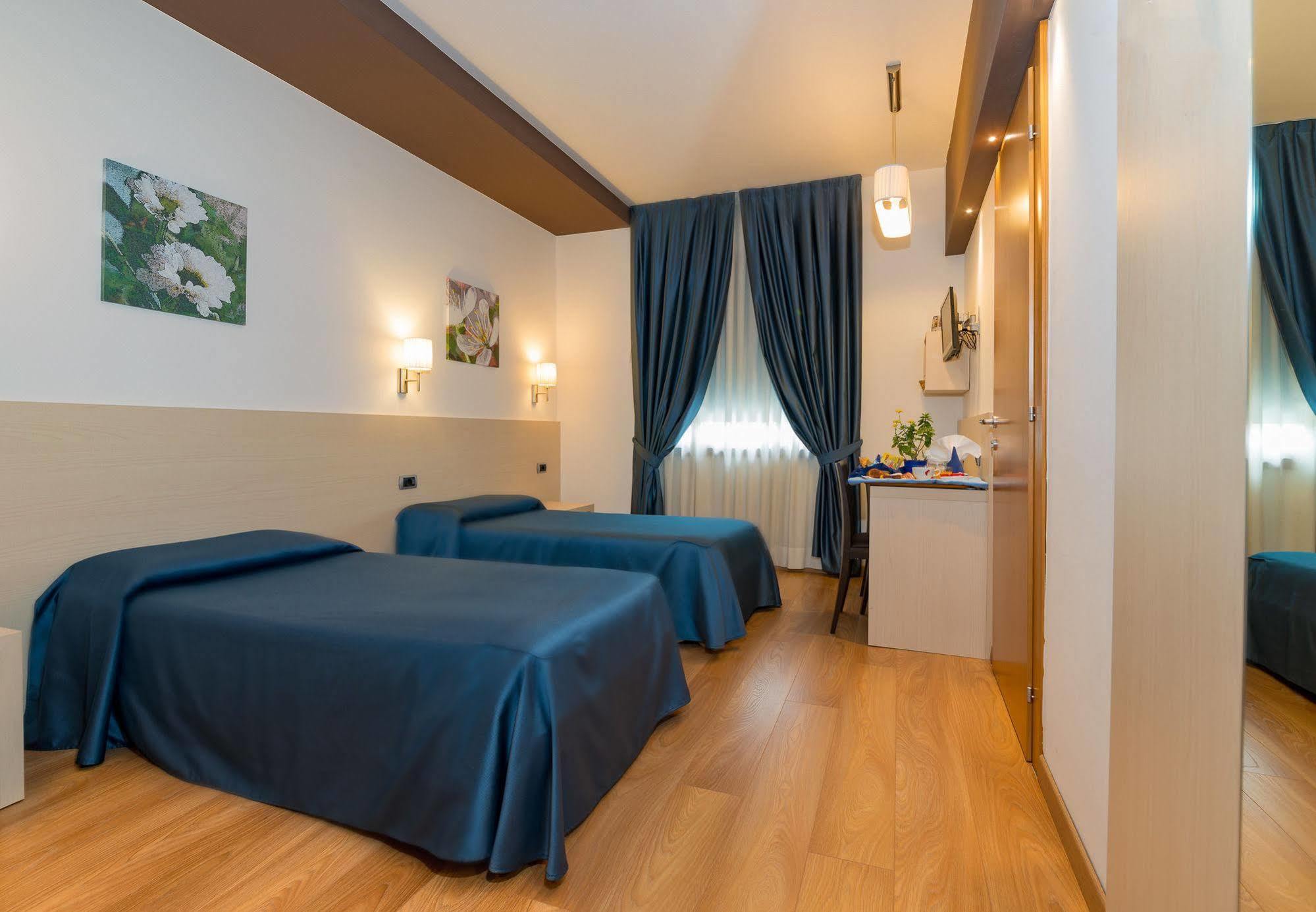 Sam Hotel Monfalcone Zewnętrze zdjęcie