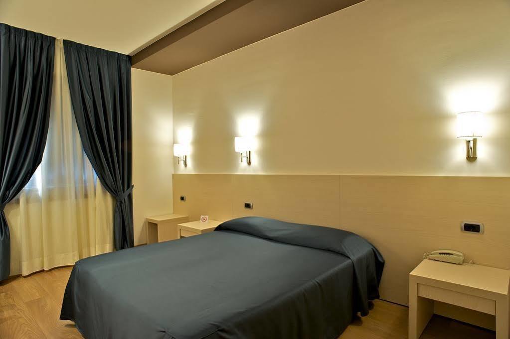 Sam Hotel Monfalcone Zewnętrze zdjęcie